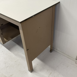 Vintage kinderbureau