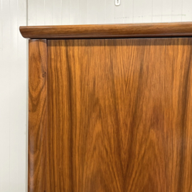 Mid-century vintage kledingkast