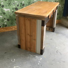 Sloophout bureau