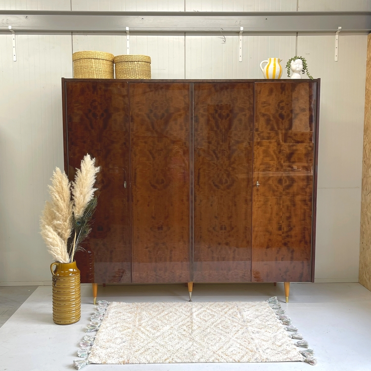 4 Deurs j`60 gloss kledingkast