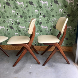4 Louis van Teeffelen stoelen