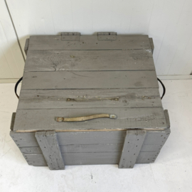 Brocante kist met deksel grijs