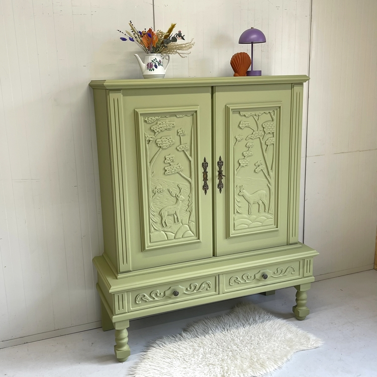 Restyle olijf jachtkast hertjes