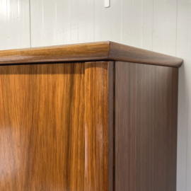 Mid-century vintage kledingkast