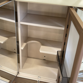 Jaren 70 badkamer kastje