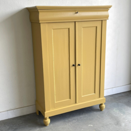 Gerestaureerde Biedermeier kast