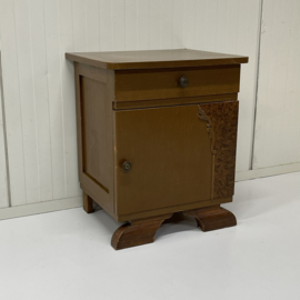 Brocante nachtkastje houtinleg
