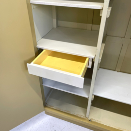 J`50 kinderkamer kledingkast