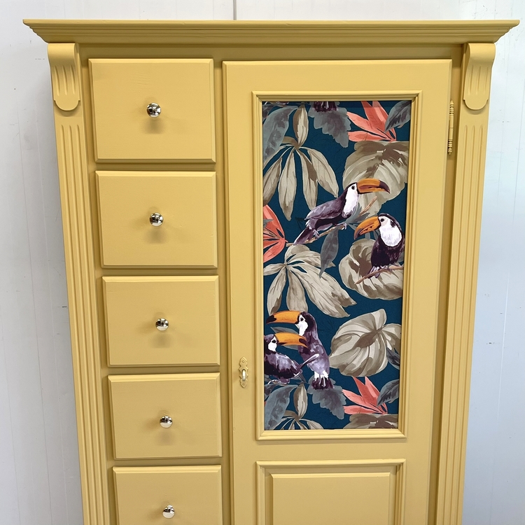 Restyle meidenkast okergeel