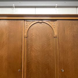 Brocante vintage kledingkast