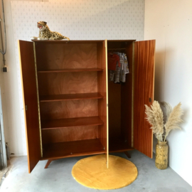 Jaren 50/60 kledingkast
