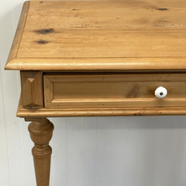 Brocante schrijftafeltje/sidetable