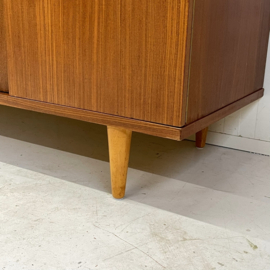 Vintage kledingkast j`60