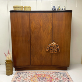 Vintage mid-century kledingkast