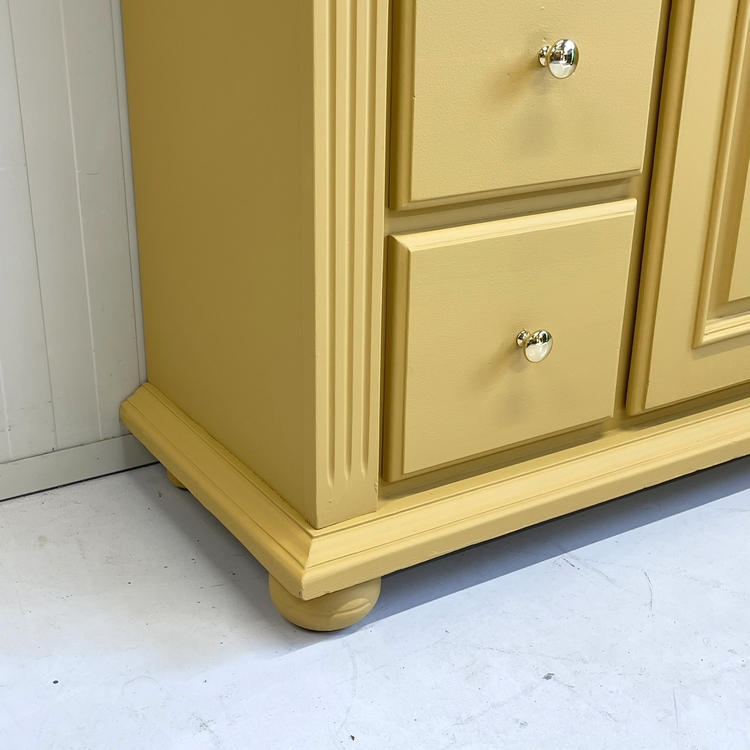 Restyle meidenkast okergeel