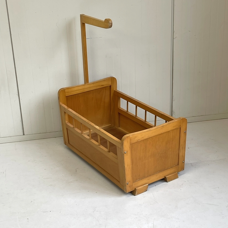 Retro poppenbed