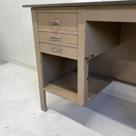 Vintage kinderbureau