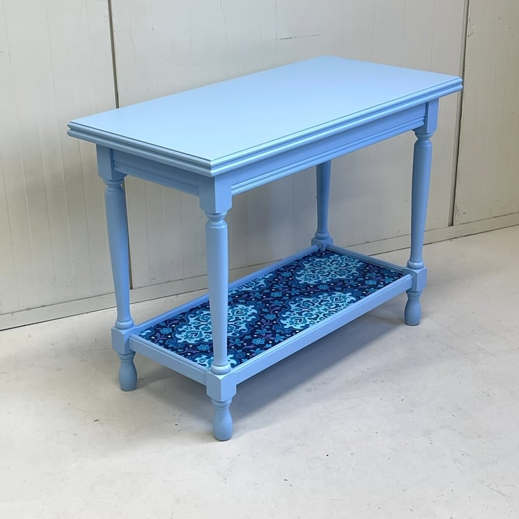 Restyle sidetable blauw