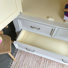 Landelijke babykamer kast