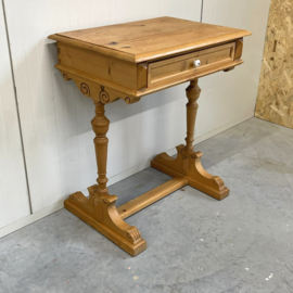 Brocante schrijftafeltje/sidetable