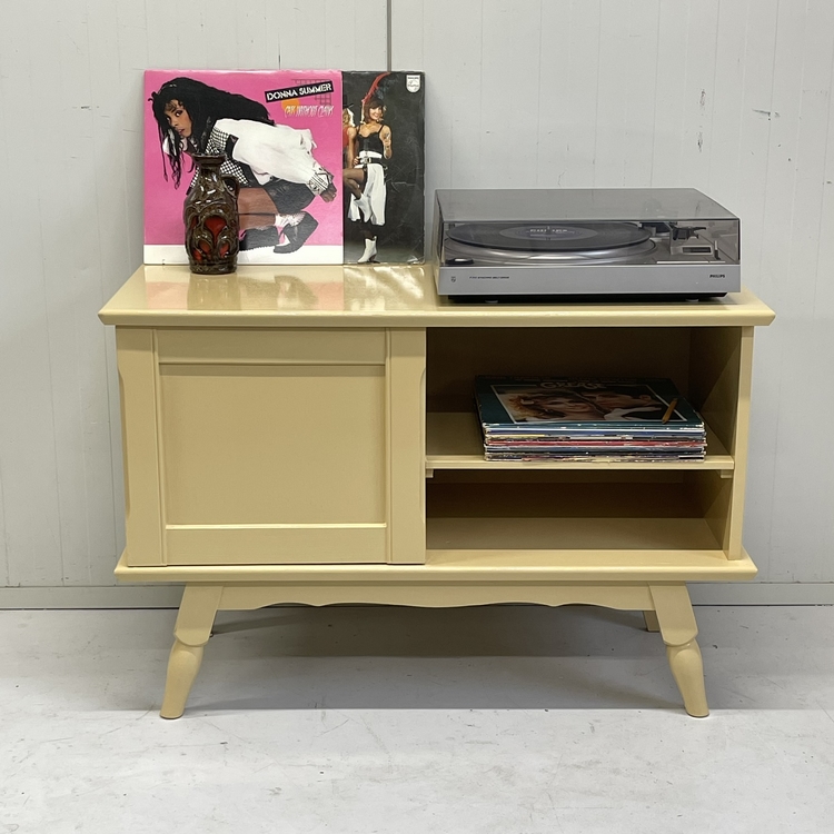Restyle vinyl  platen kastje