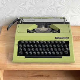 Mosgroene vintage typemachine