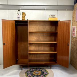 3 Deurs vintage kledingkast