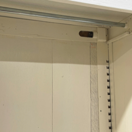 Brocante kledingkast