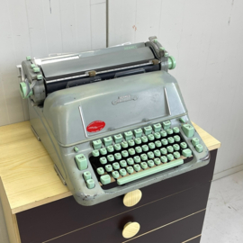 Antieke Hermes Ambassador typemachine