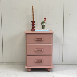 Restyle zalmroze ladekast