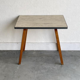 Speeltafel & stoeltje