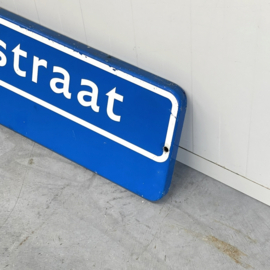 Oud straatnaambord