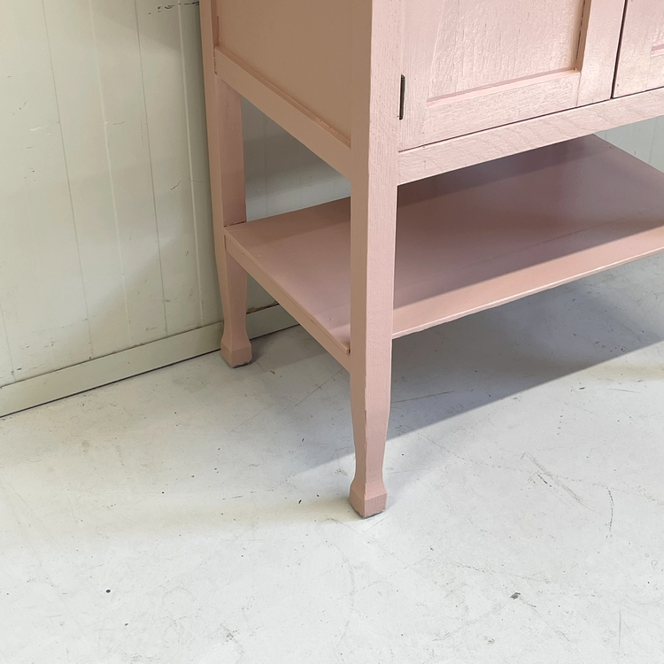 Antiek restyle kastje