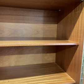 Midcentury strakke kledingkast