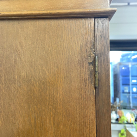 Brocante vintage kledingkast