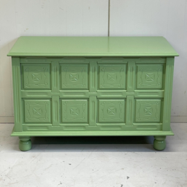 Restyle houtsnijwerk kist