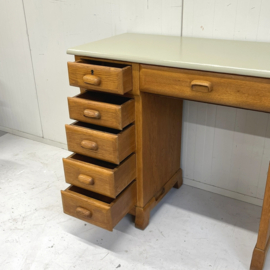 Up-cycling bureau