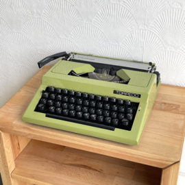 Mosgroene vintage typemachine