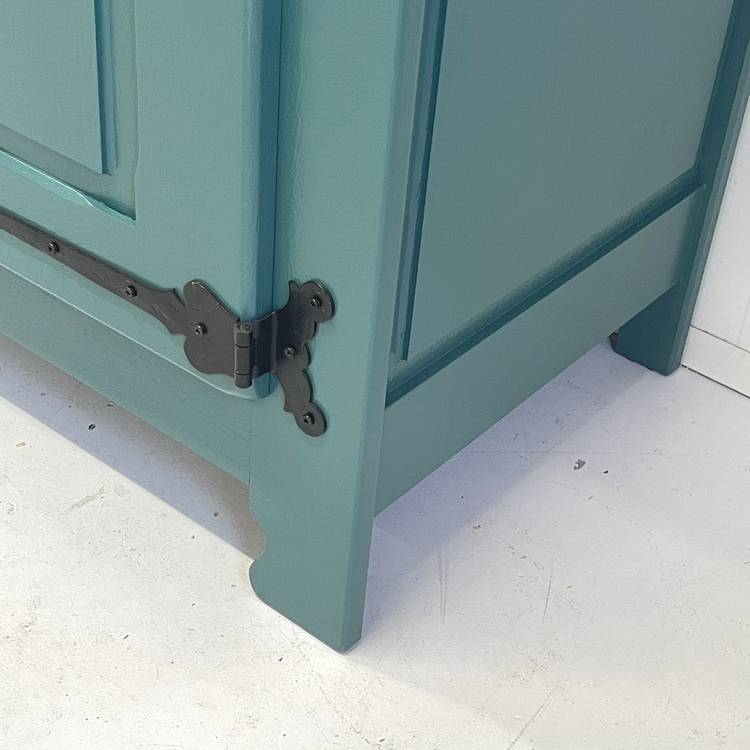 Petrol-groene commode