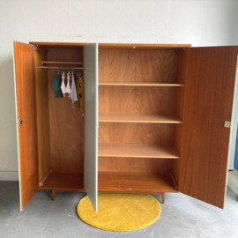 3 Deurs vintage kledingkast