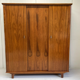 Mid-century vintage kledingkast