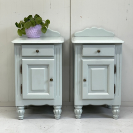 Set restyle grijsgroene nachtkastjes