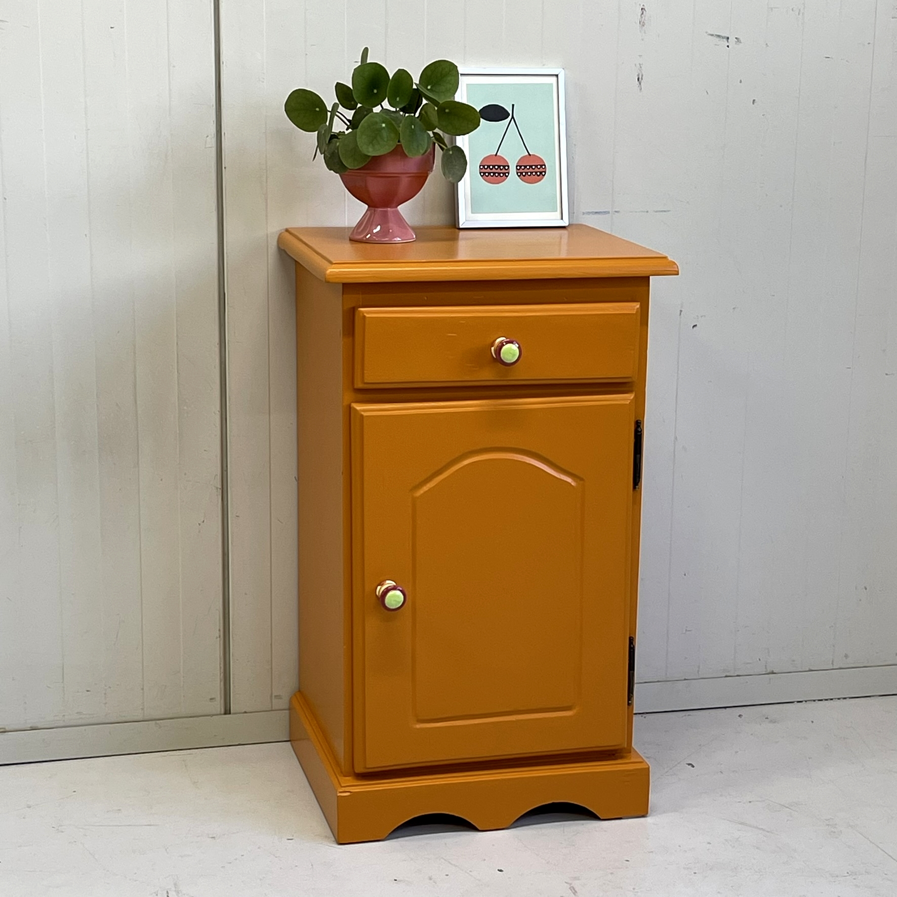 Nachtkastje Dark Orange
