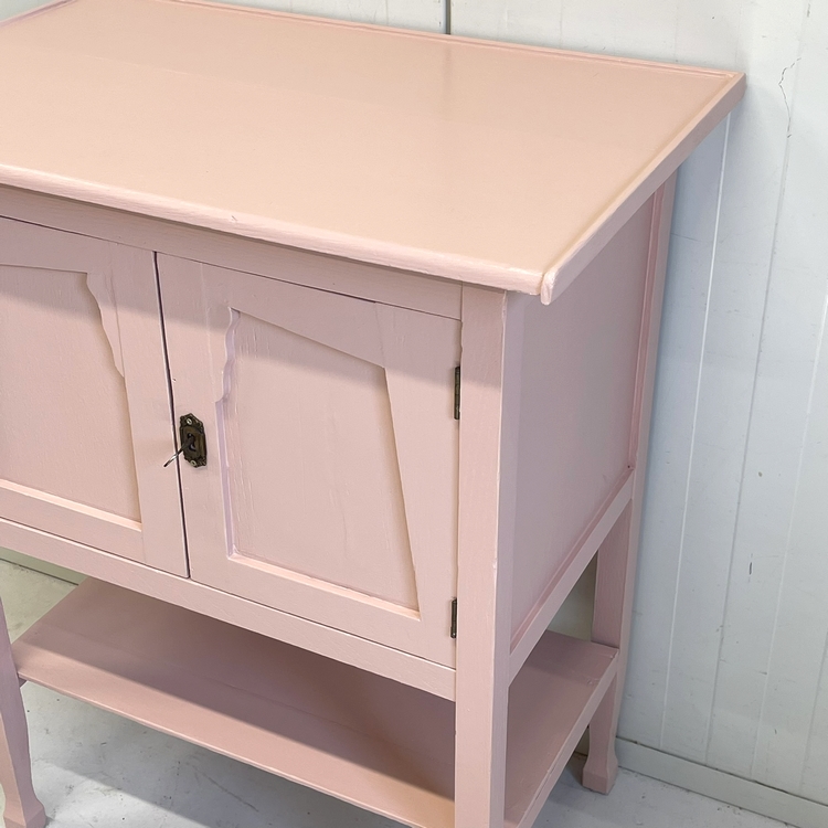 Antiek restyle kastje