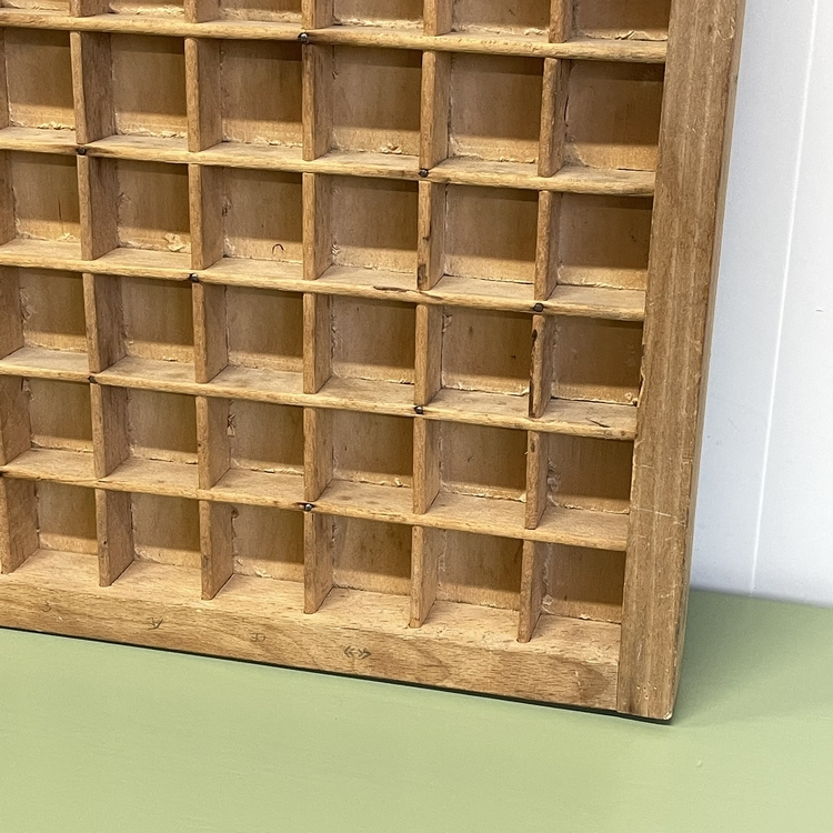 Grote letterbak licht hout