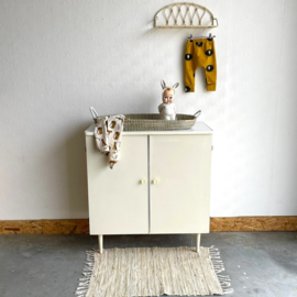 Hoge commode