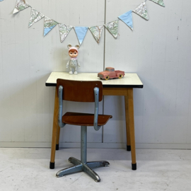 Schooltafel & stoeltje