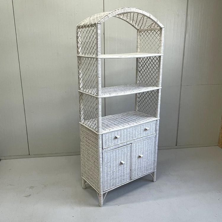 Rotan wandkast wit
