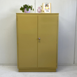 J`50 kinderkamer kledingkast