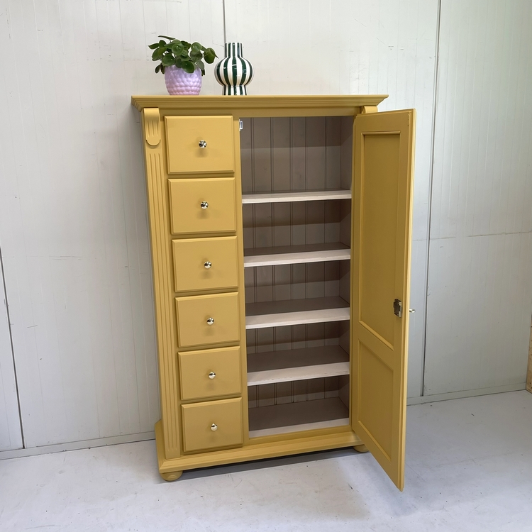 Restyle meidenkast okergeel